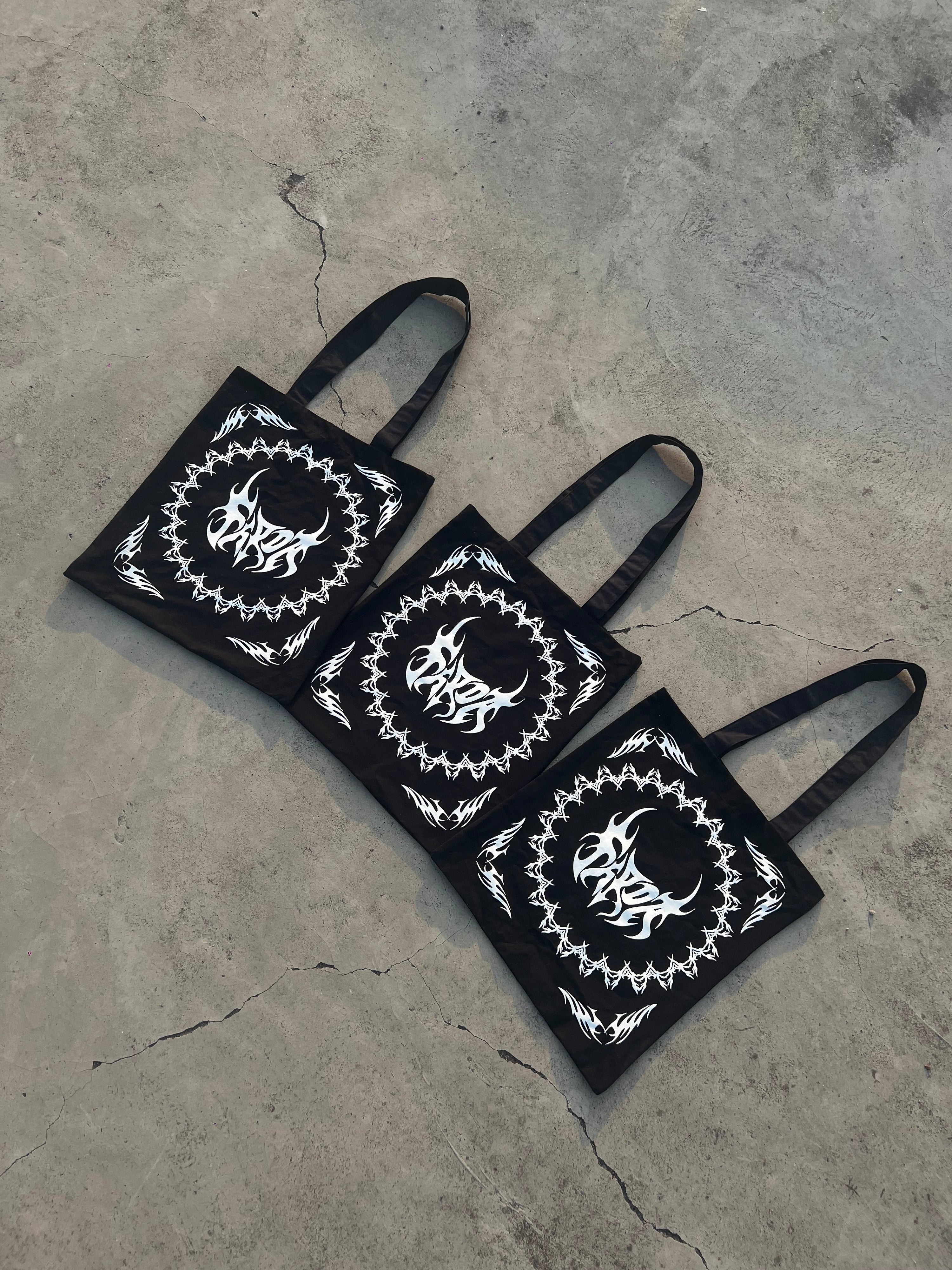 NEO TRIBAL TOTE BAGS