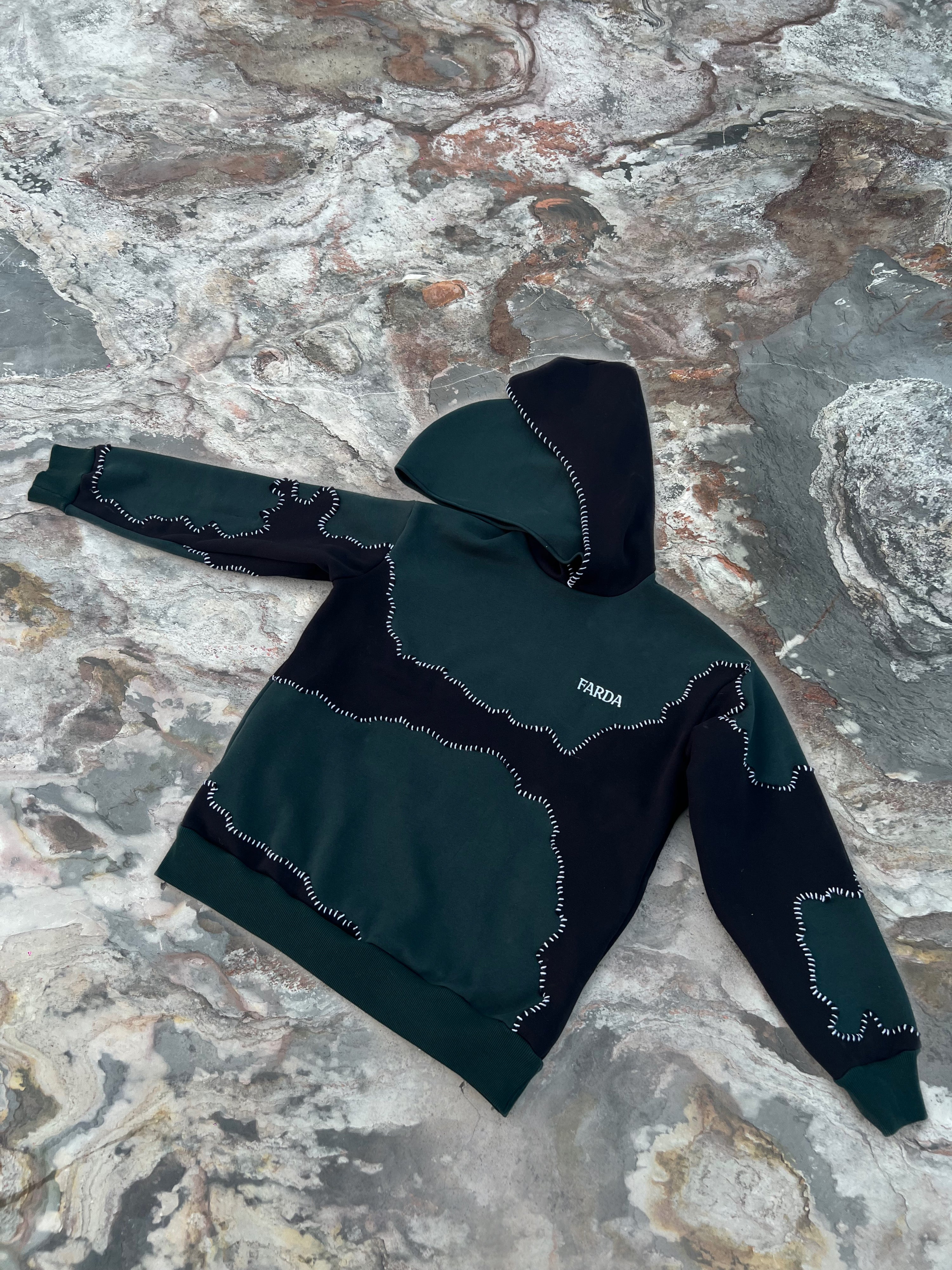 1.3 CAIM HOODIE
