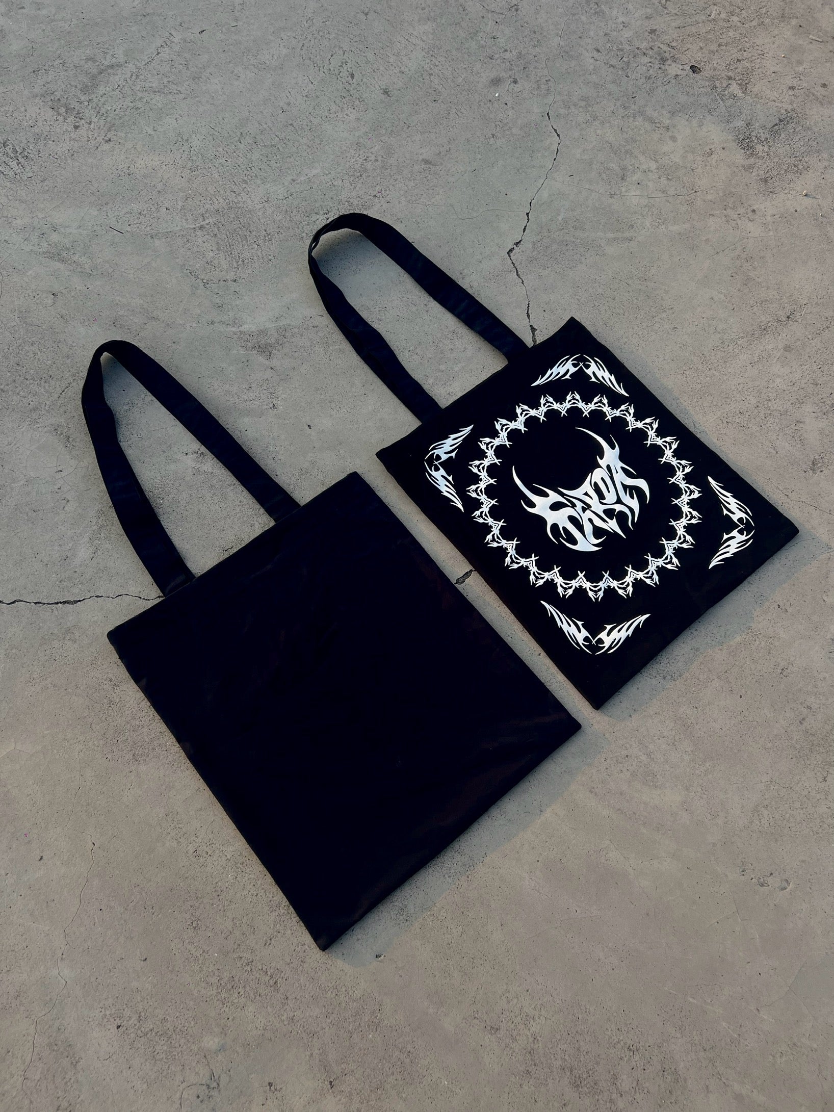 NEO TRIBAL TOTE BAGS