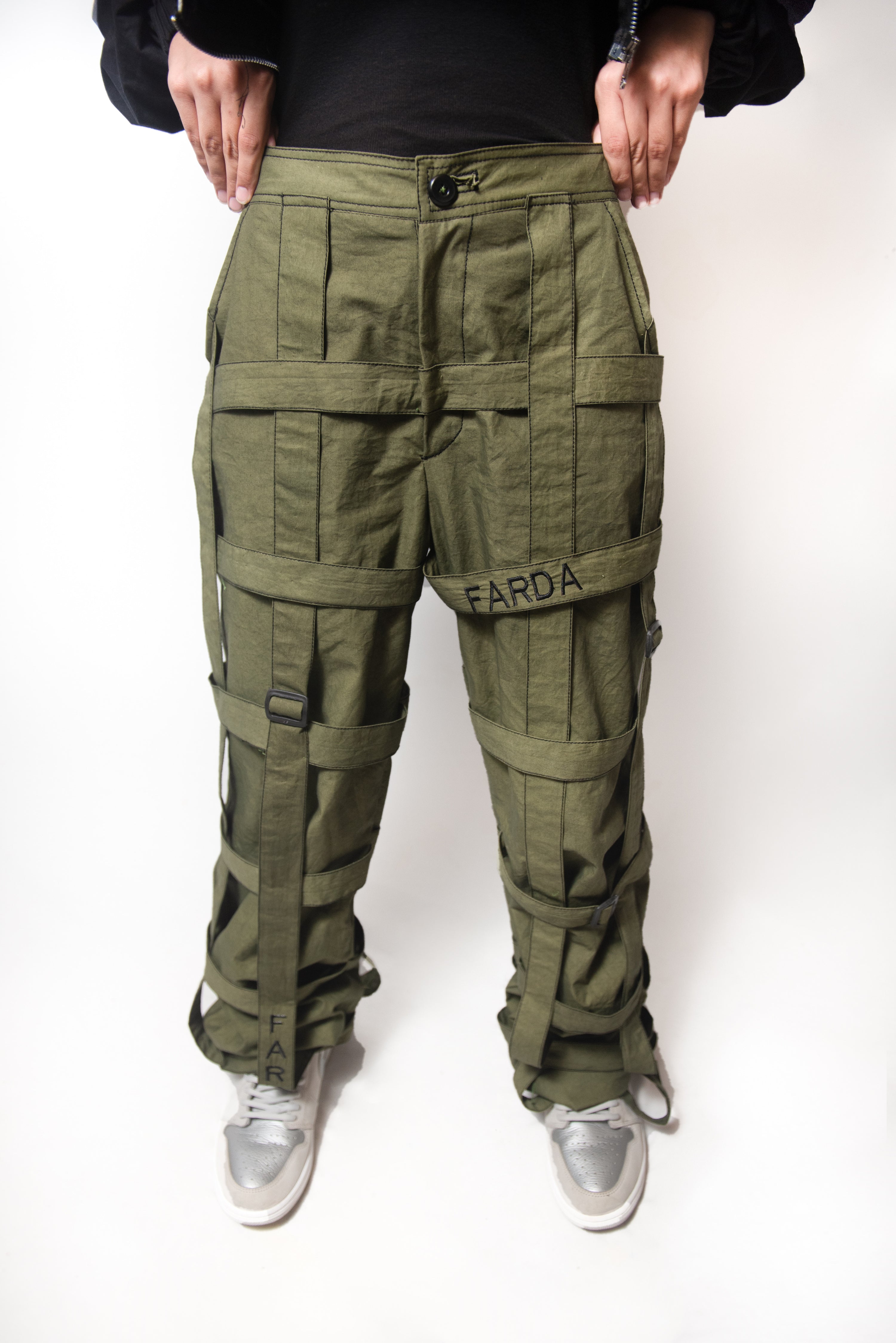 TRAP CARGOS: OLIVE