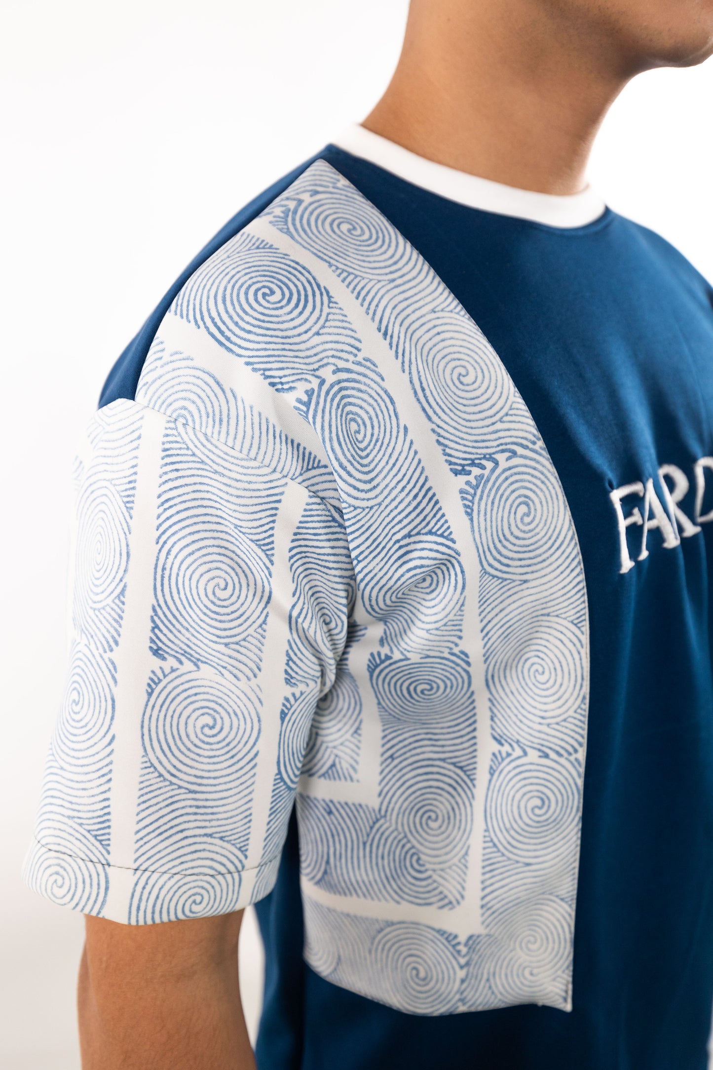 MOONWAKE TEE