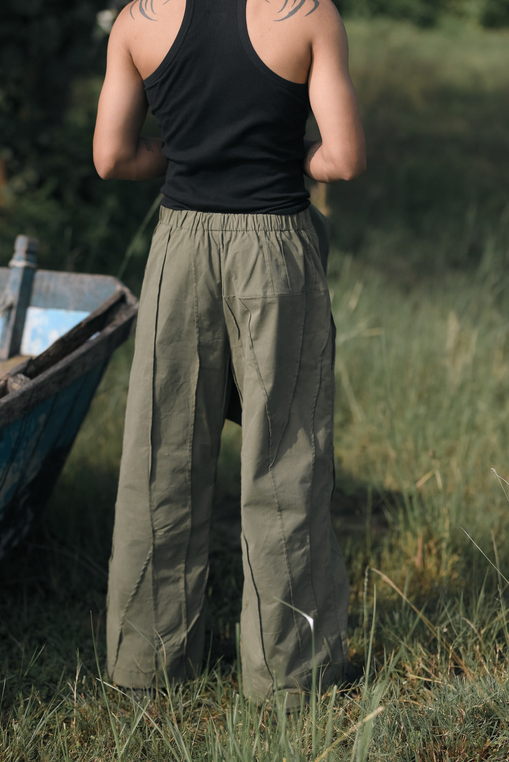 ASTRA TROUSERS: OLIVE GREEN