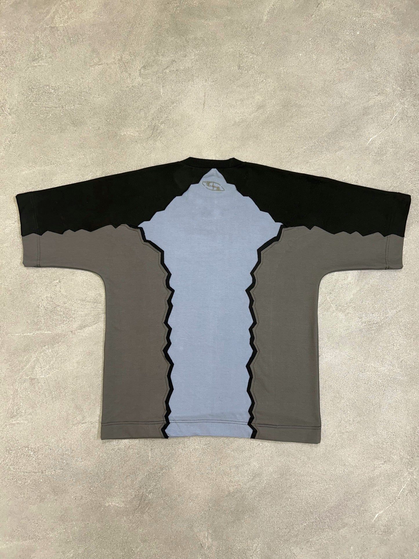 HEXA TEE: BLUE/BLACK/GRAY
