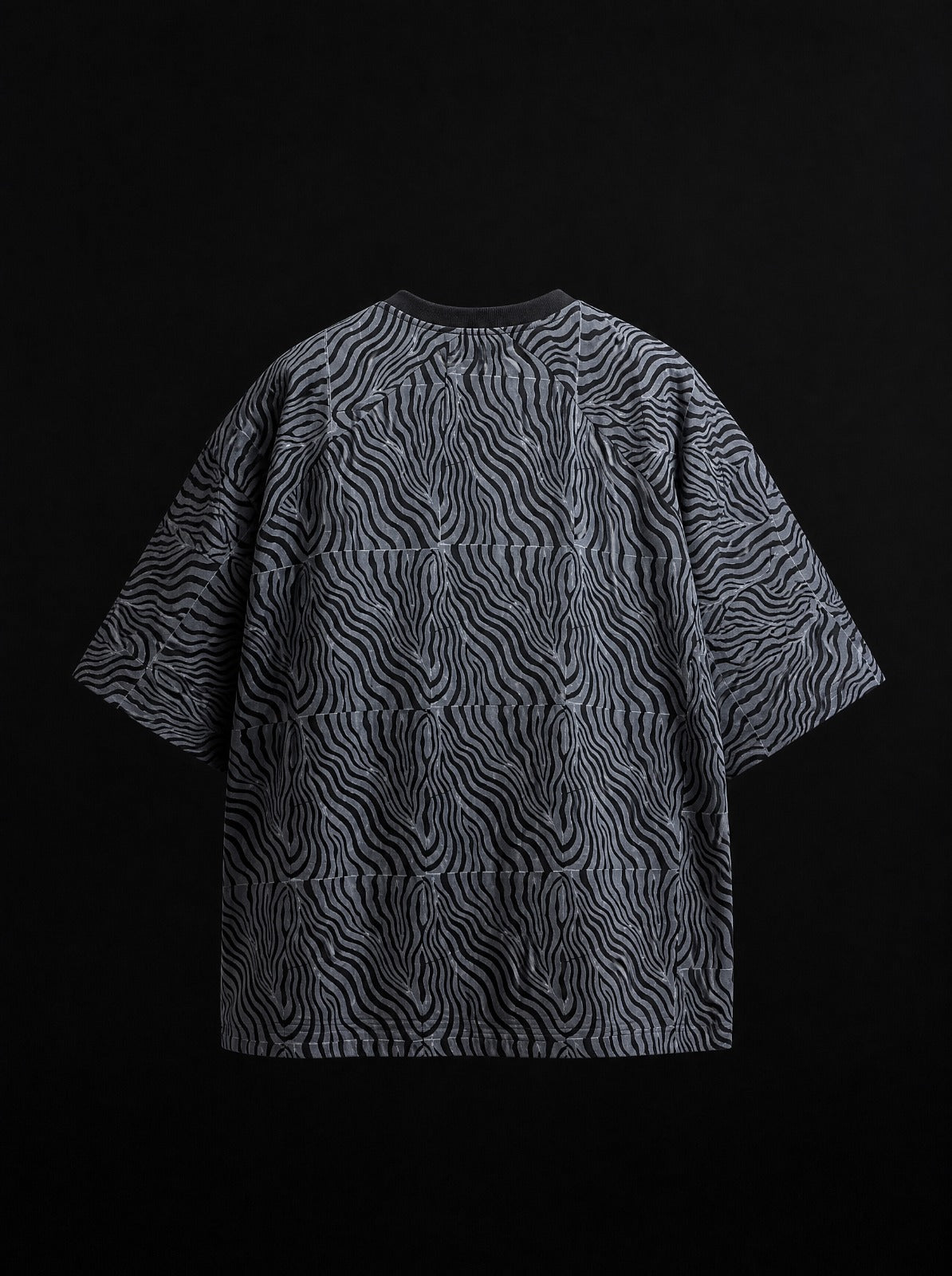 EZBRA TEE: PIECE OF NIGHT