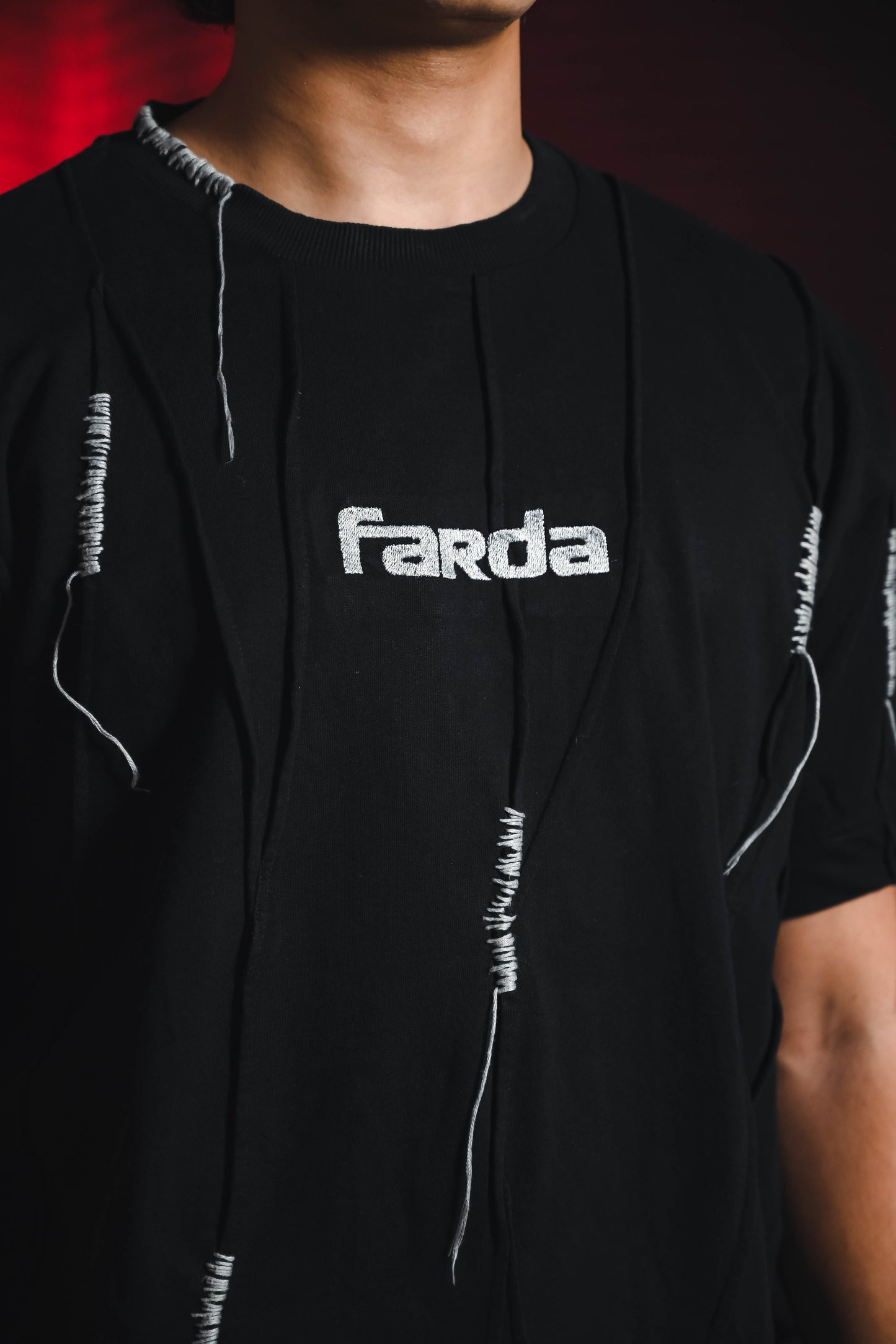 KLYNCH TEE: NOIR [UNISEX]