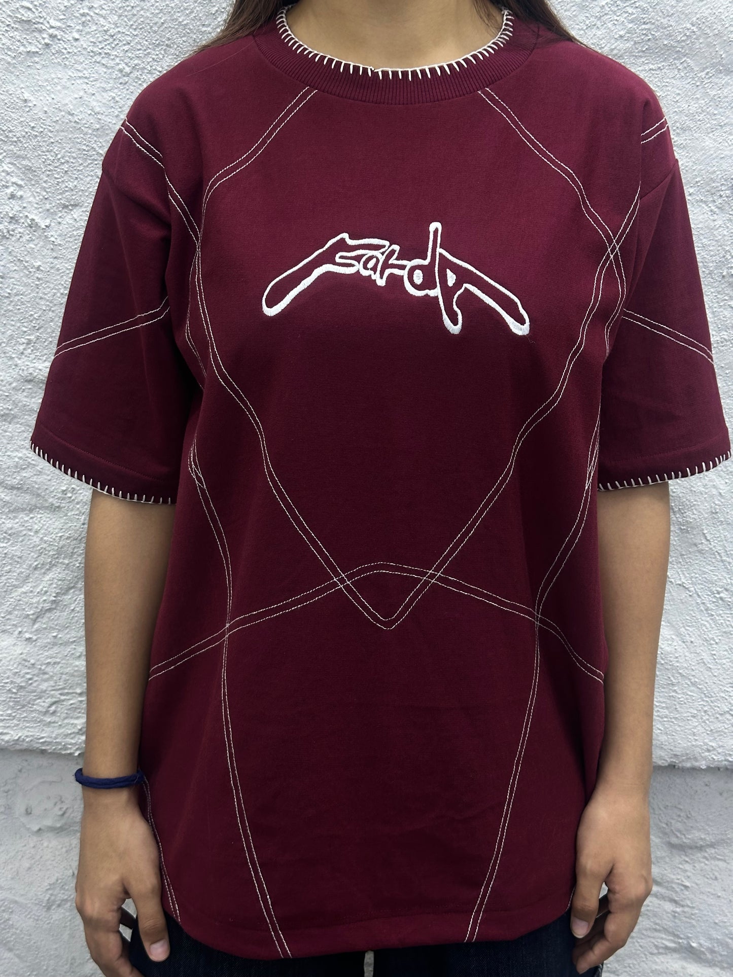 AXIOM TEE: MAROON