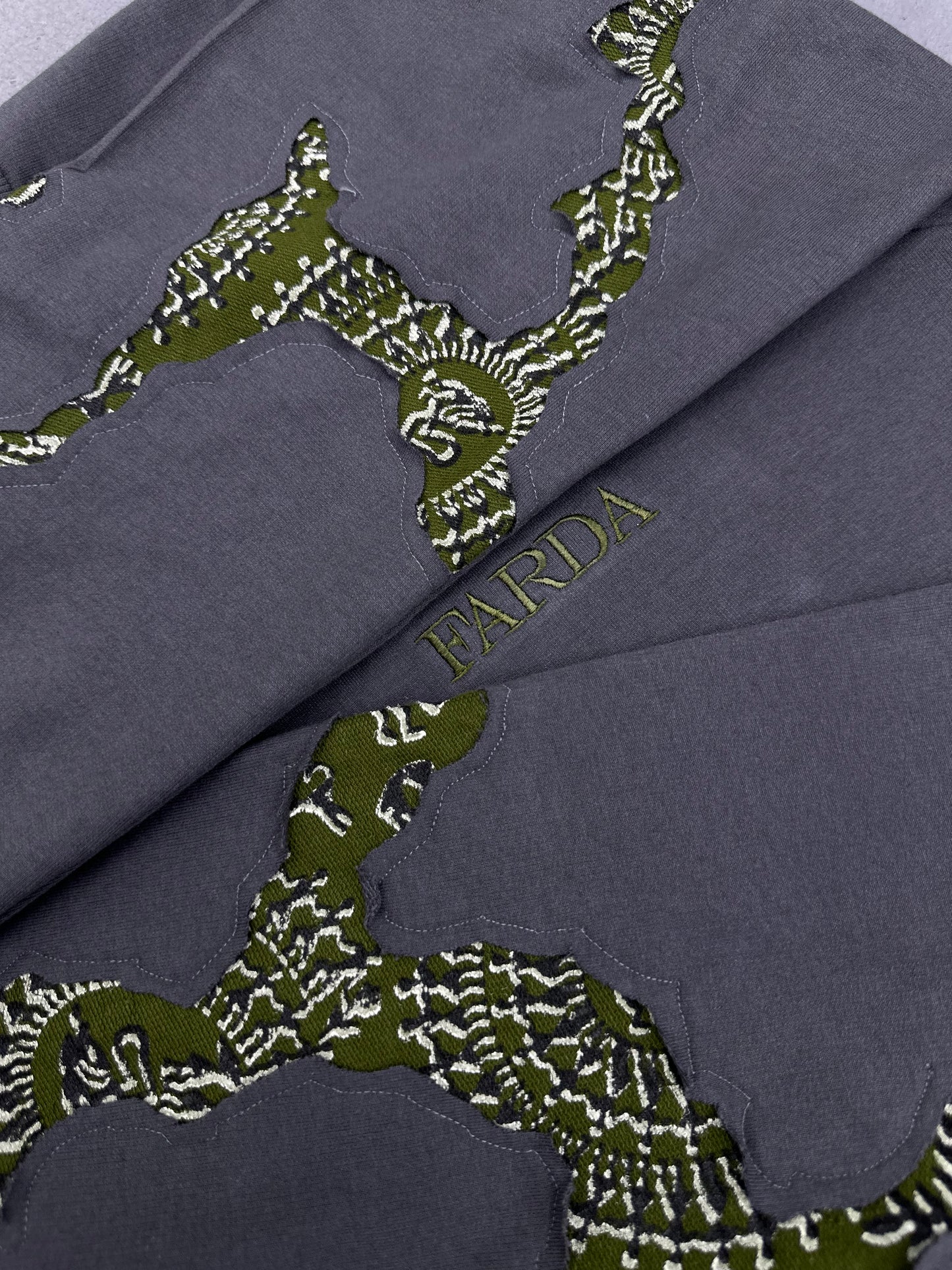 CHASM SWEATSHIRT