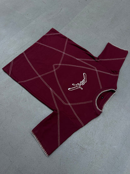 AXIOM TEE: MAROON