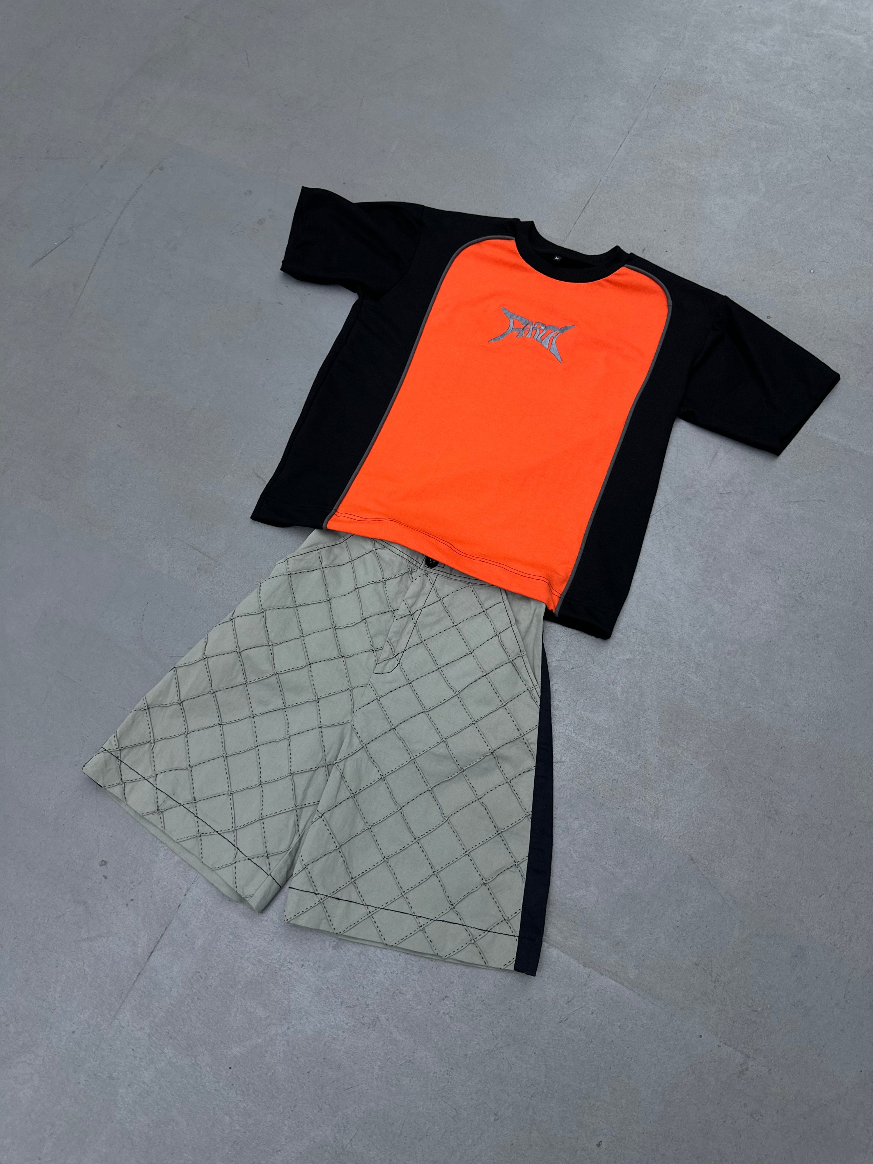 ECHOR TEE: ORANGE/GRAY/BLACK