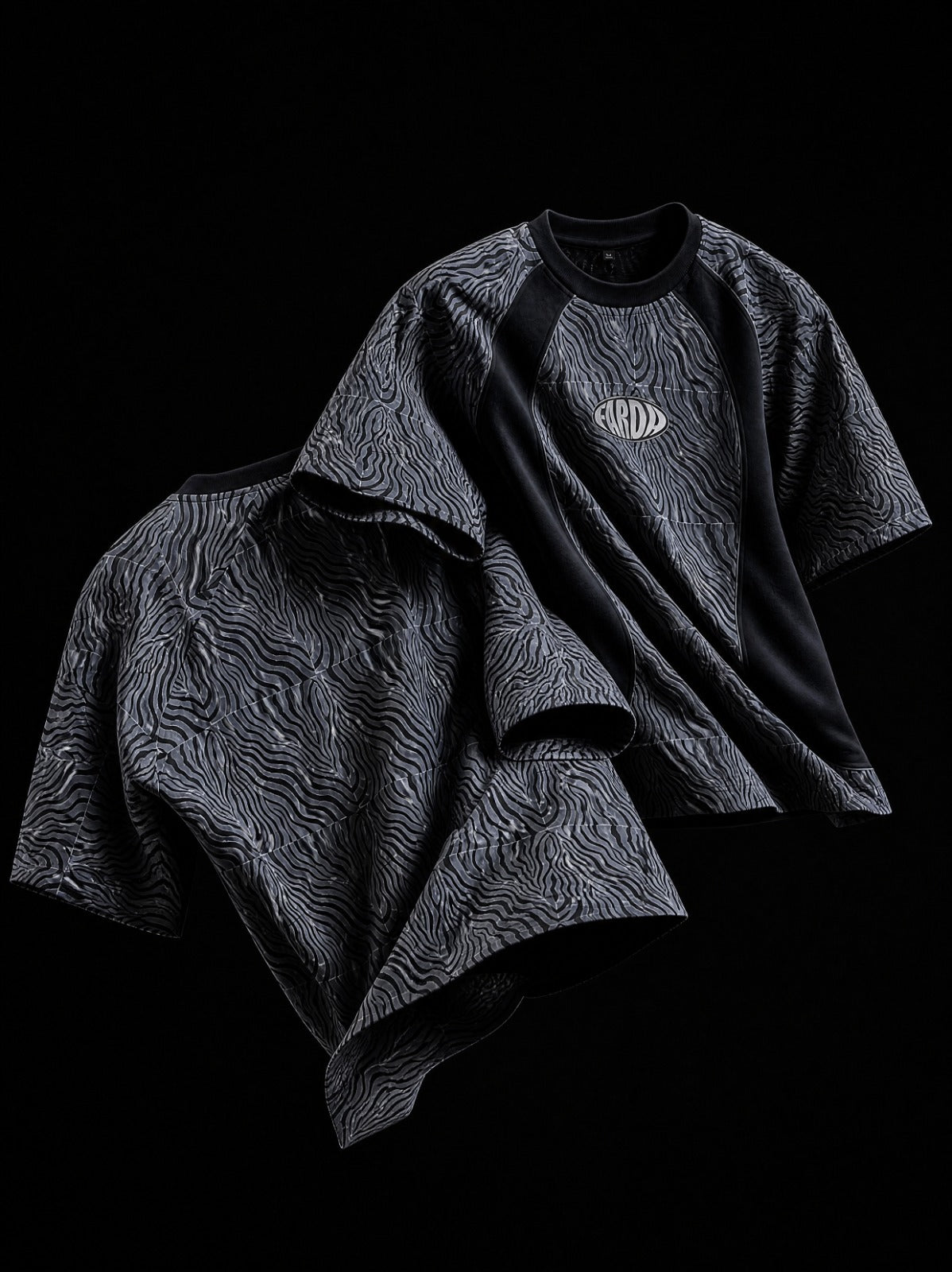 EZBRA TEE: PIECE OF NIGHT