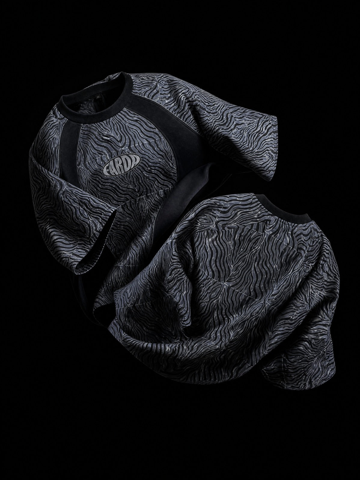 EZBRA TEE: PIECE OF NIGHT