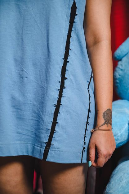 ERYX SLEEVELESS TEE: POWDER BLUE [UNISEX]