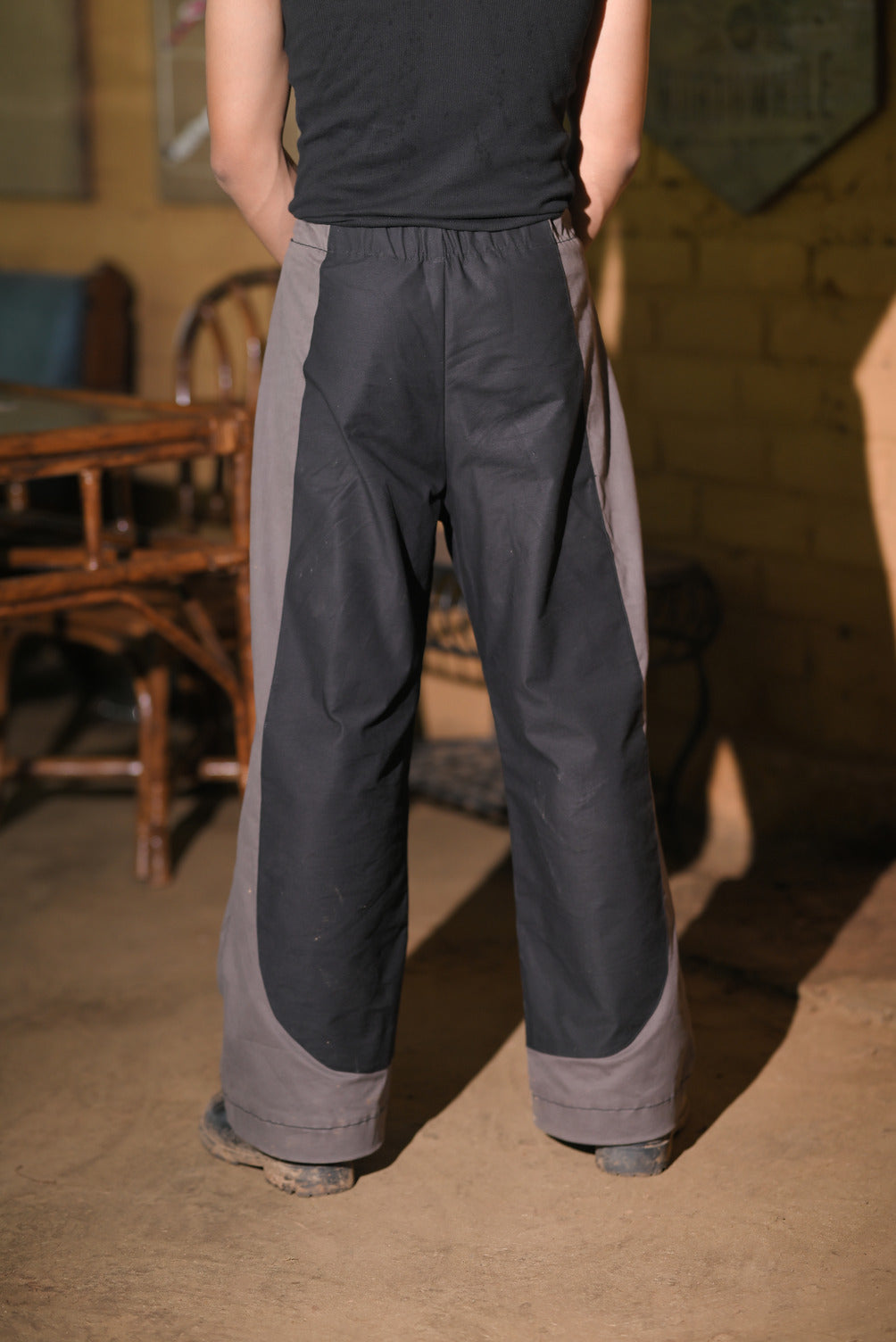 O23 CARGOS: SAGE GRAY BLACK